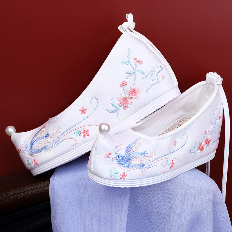 七月荷秋冬汉服鞋珍珠原创古装鞋内增高翘头履女古风鞋加绒绣花鞋