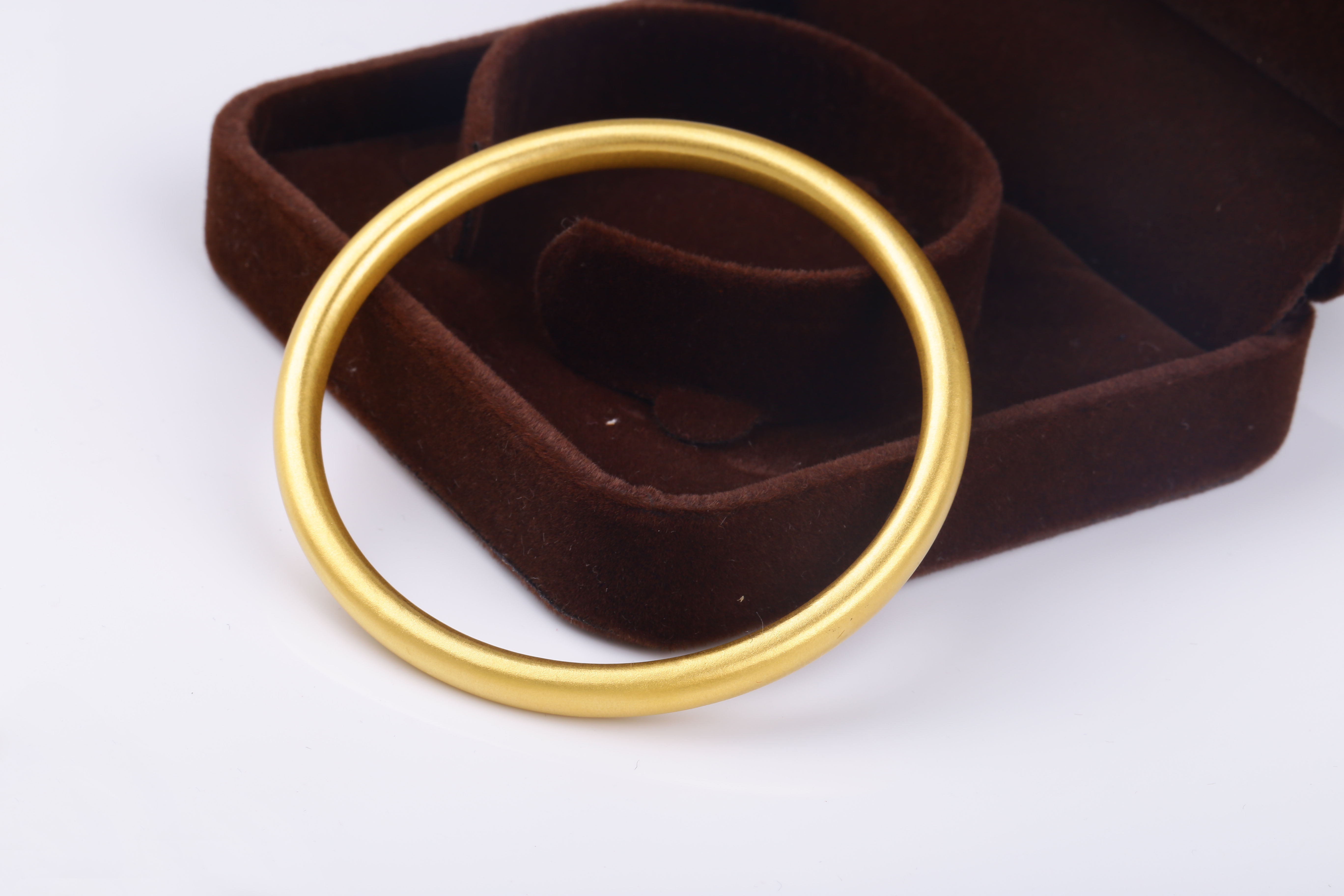 黄金足金999古法实心磨砂镯子精工简约手镯首饰 送礼金镯子