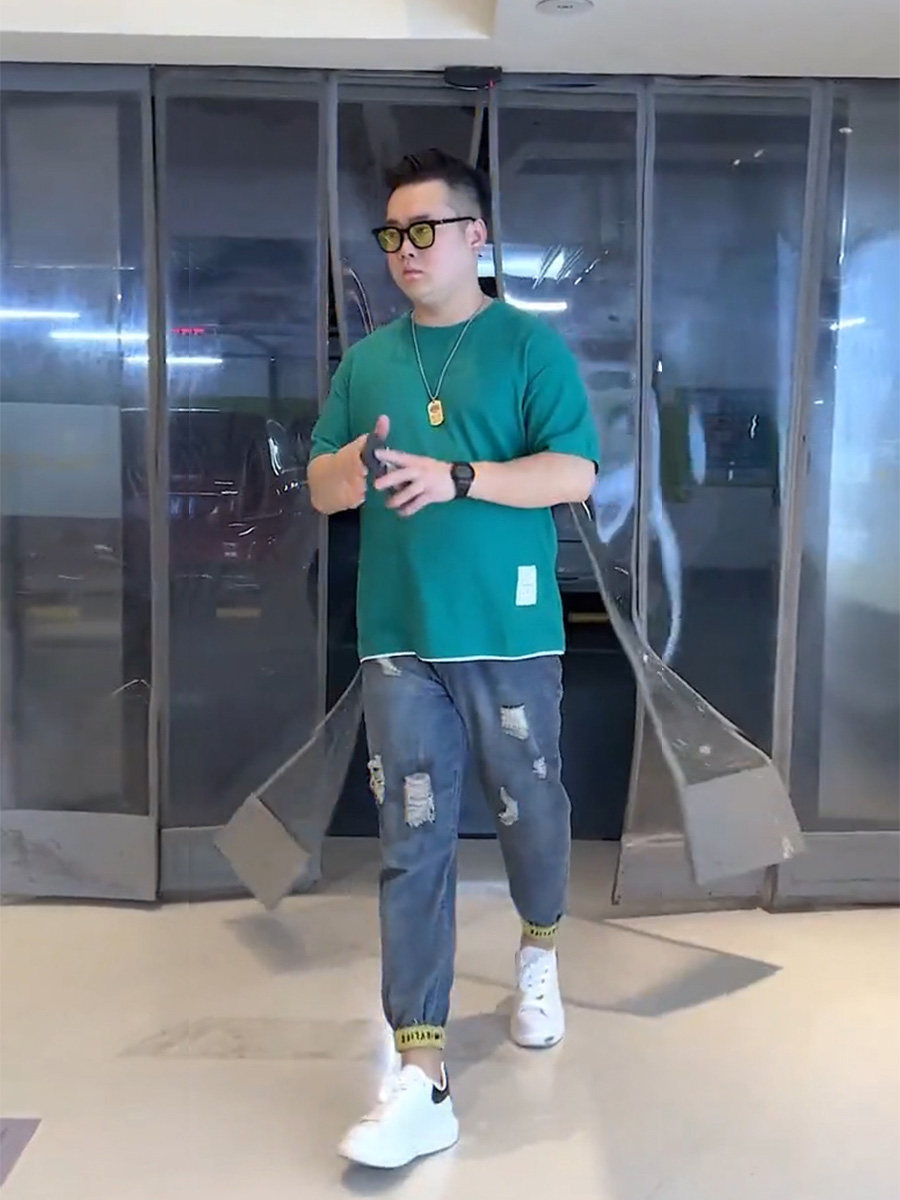 微胖男生穿搭夏季短袖t恤男宽松假两件半袖体恤百搭华夫格透气ins