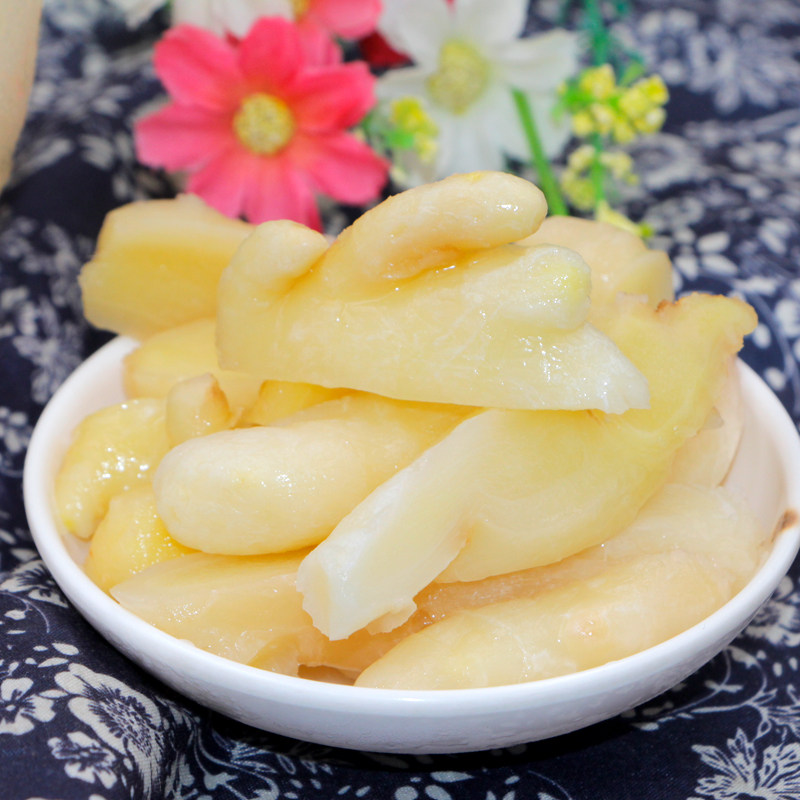 传统手工腌制嫩生姜片腌制鲜嫩姜芽嫩姜醋泡姜咸菜下饭菜拌面拌饭