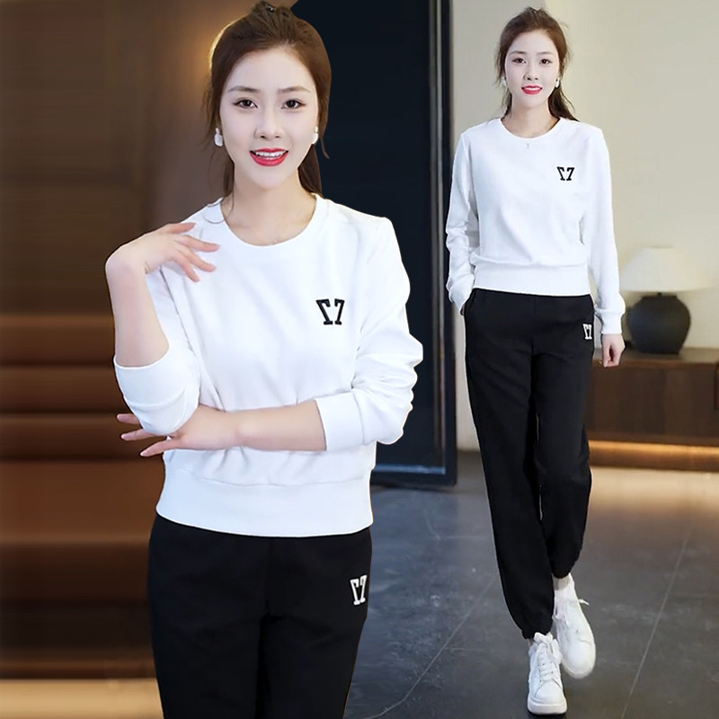 圆领卫衣套装女春秋装2023新款今年流行时尚洋减龄运动衣服两件套