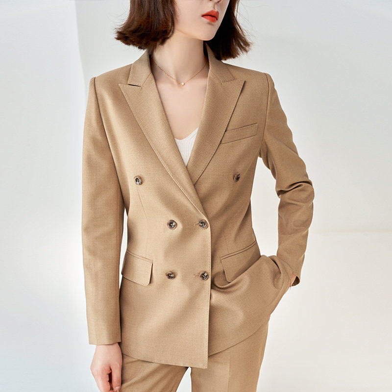 西装外套女2021新款高级感韩版卡其色双排扣时尚秋款职业小西服
