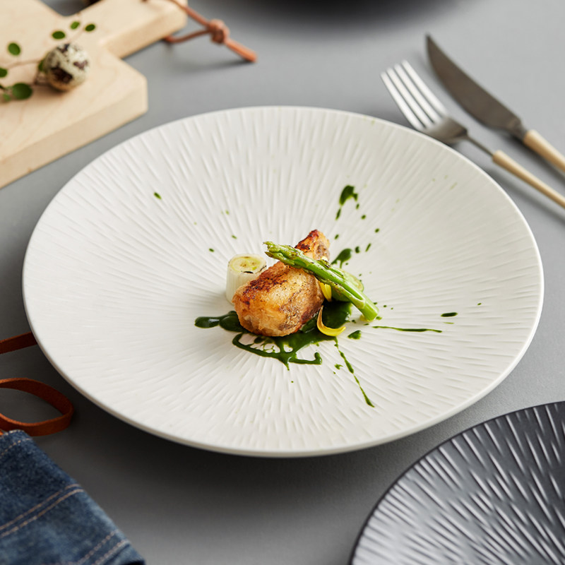 牛排盘子陶瓷西餐盘轻奢菜盘北欧风格白色高级感法餐摆盘ins餐具