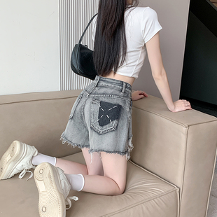 韩国烟灰色显瘦牛仔短裤女夏季2024新款设计感破洞辣妹阔腿热裤