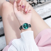 Kezi kezzi female watch temperament student fashion trend 2021 new personality lettering simple casual quartz watch