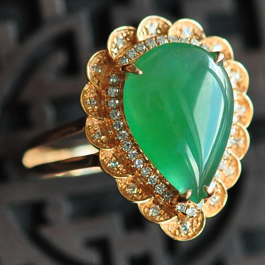 福茗翡翠~臻品冰种a货满绿水滴戒指--18k金钻镶嵌 3.37g