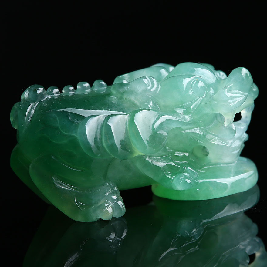 福茗翡翠~精品水润a货淡绿貔貅--招财旺财 12.69g