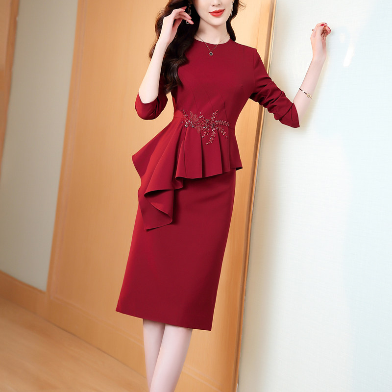 酒红色连衣裙女2021秋季新款名媛气质收腰显瘦假两件宴会礼服裙子