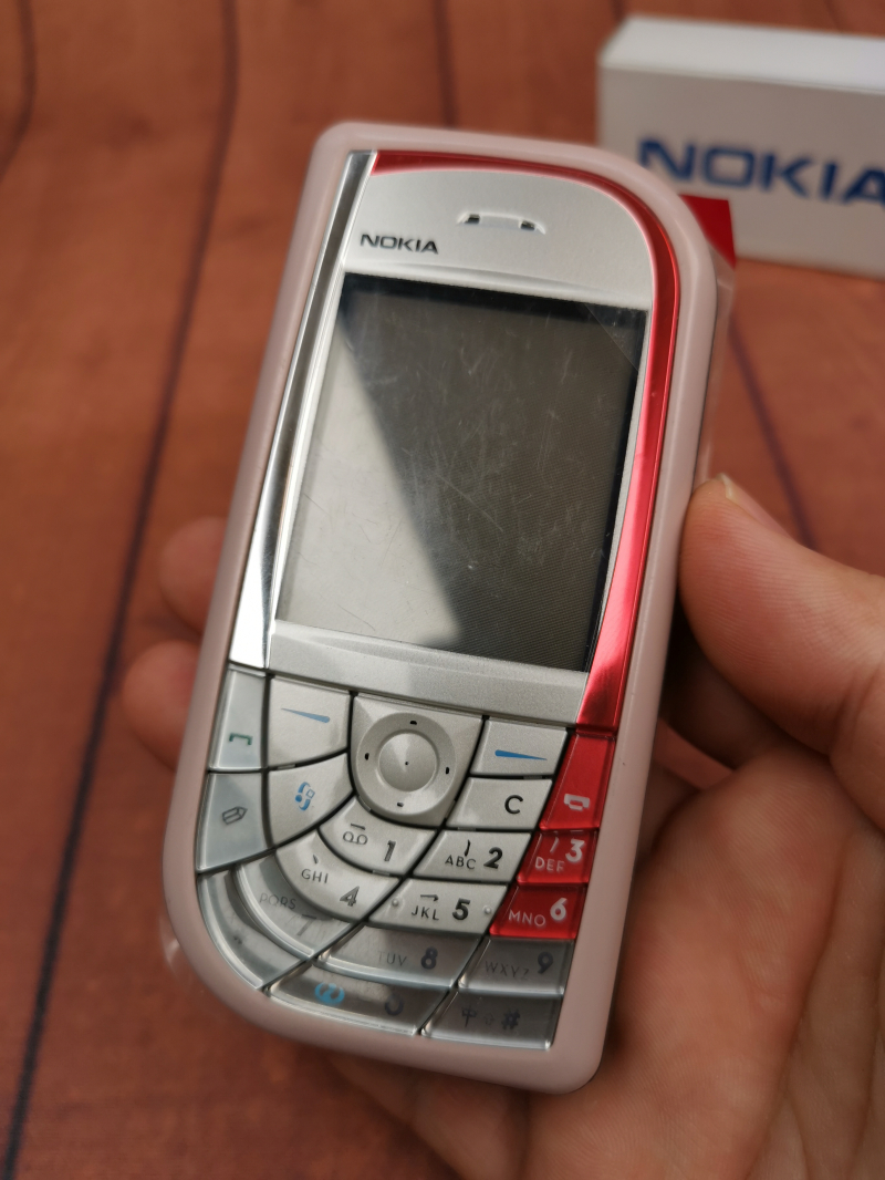 诺基亚7610