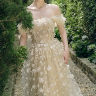2024夏季越南小众设计师女装新款立体花朵重工轻奢公主连衣裙