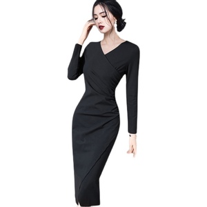 Autumn and winter 2021 new Korean fashion temperament elegant slim sexy waist bag hip V-neck dress