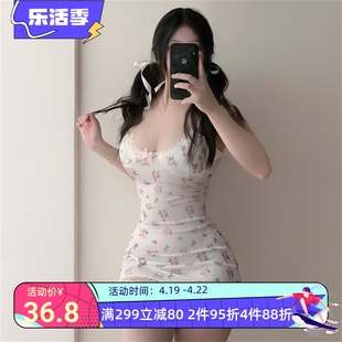 姬GILL:小碎花撞色蕾丝拼接性感低胸纯欲风吊带包臀性感睡衣短裙