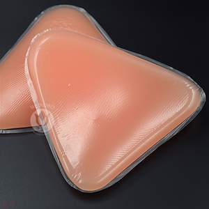 新款三角硅胶胸文胸隐形假乳房内衣插片上托平胸伪娘