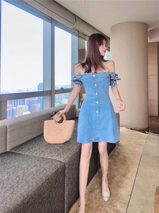 Broken flower stitched pearl single breasted slim fitting denim dress women's skirt