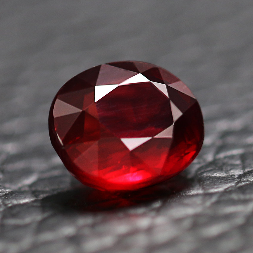 投资神器 2.05ct无烧鸽血红红宝石裸石 带grs权威证书 支持定制