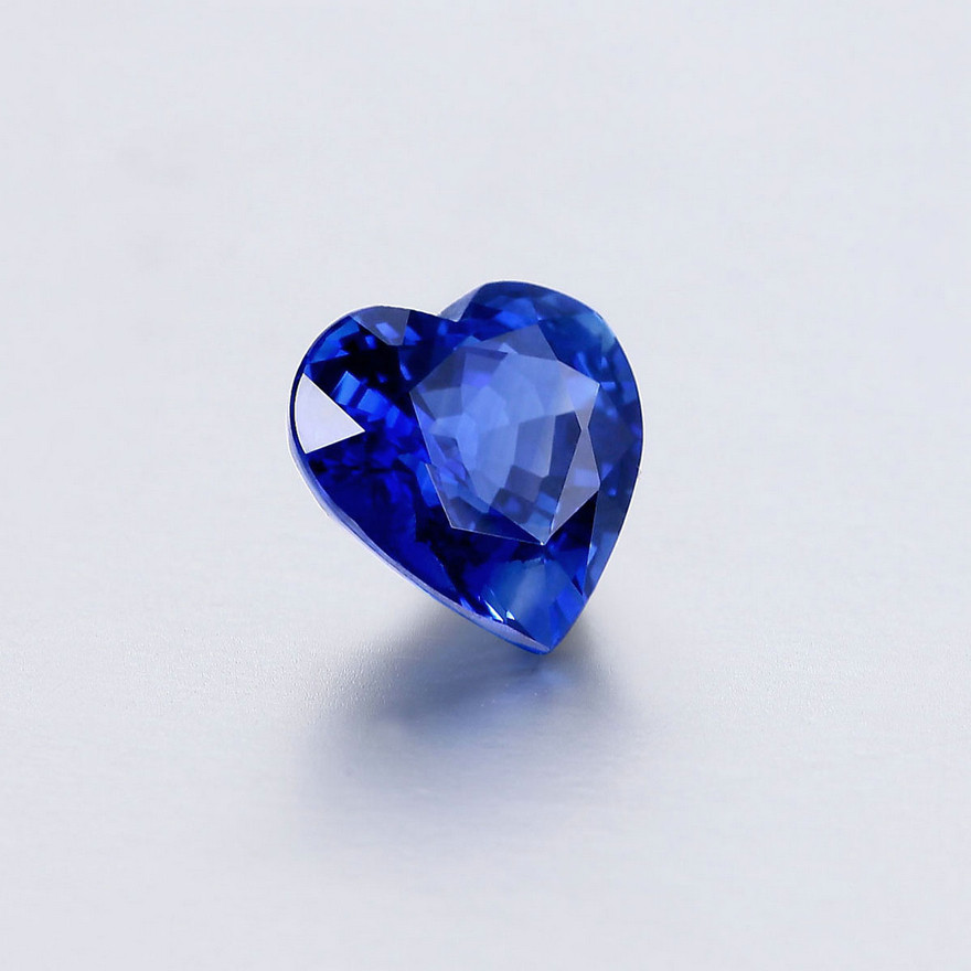 甄选1.07ct天然蓝宝石裸石 甜美心形 带权威国检证书 支持定制