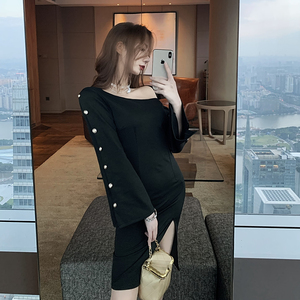 Slant shoulder herringbone neck off shoulder horn sleeve waist slit thickened small black skirt celebrity dress