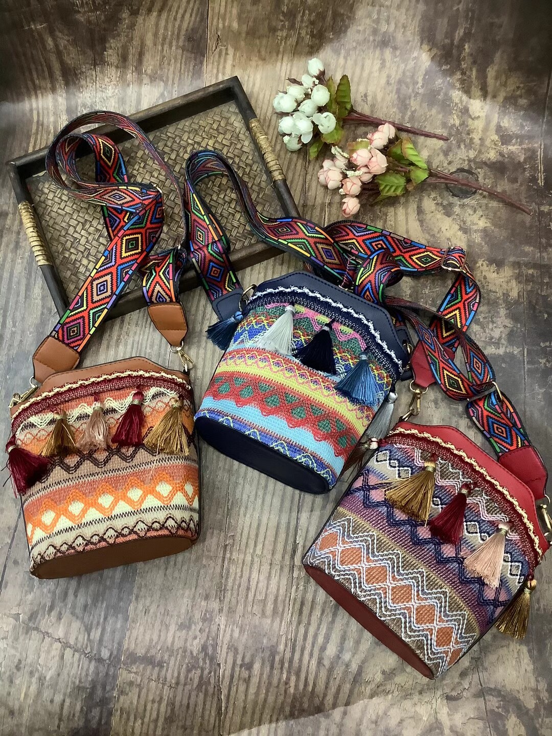 流苏包包女斜挎复古风优惠专场