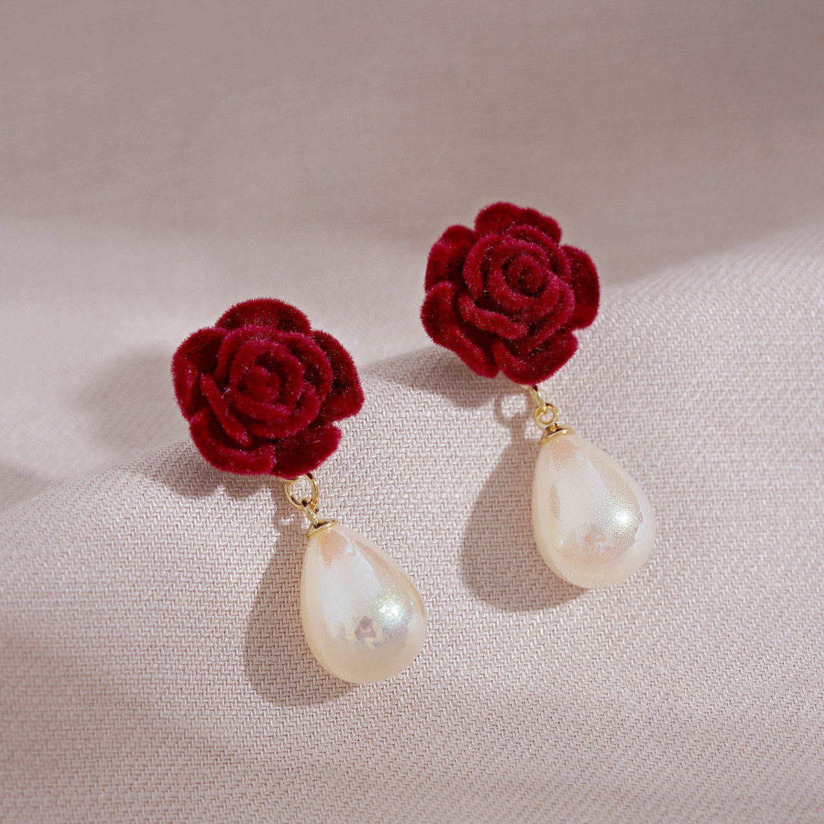 酒红色丝绒山茶花耳环小众设计感法式复古耳坠小香气质名媛耳钉女