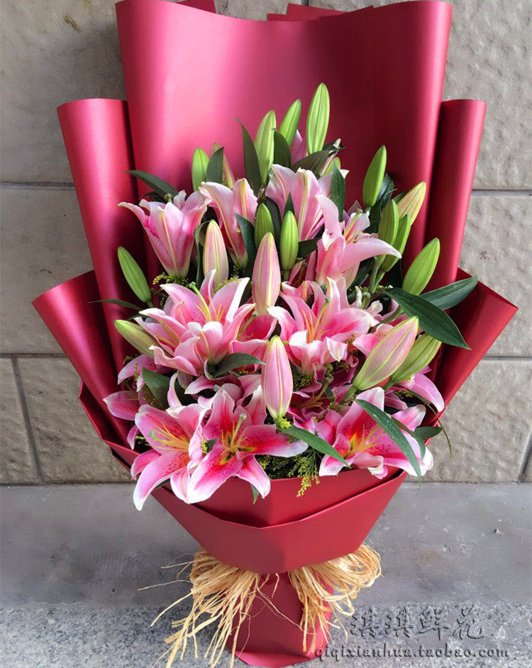 > 婚礼鲜花花束