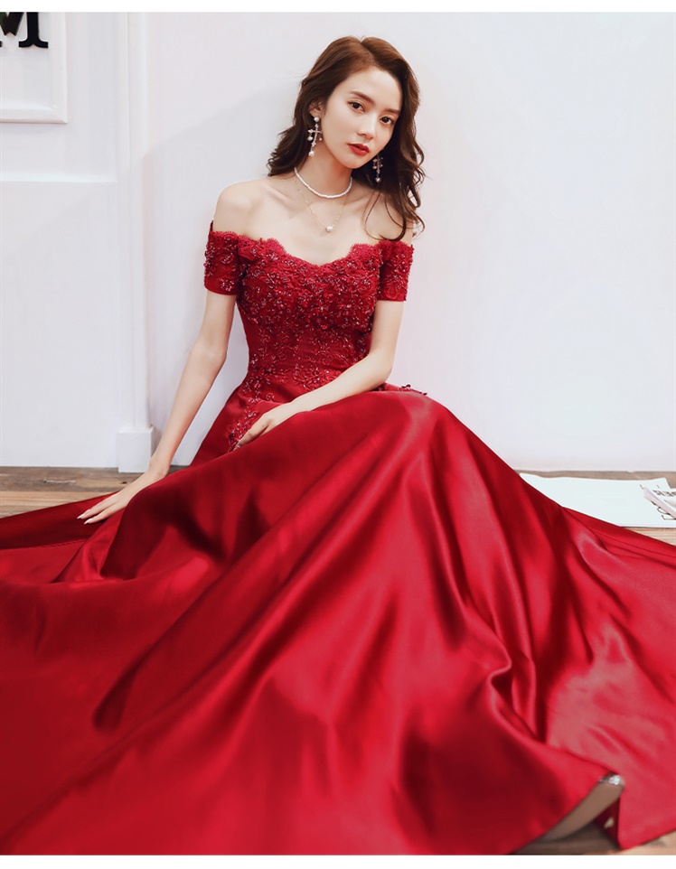 晚礼服女2020新款一字肩