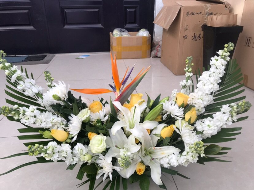 清明节鲜花扫墓上坟遗像墓碑花黄白菊鲜花篮花束花圈北京花乡草桥