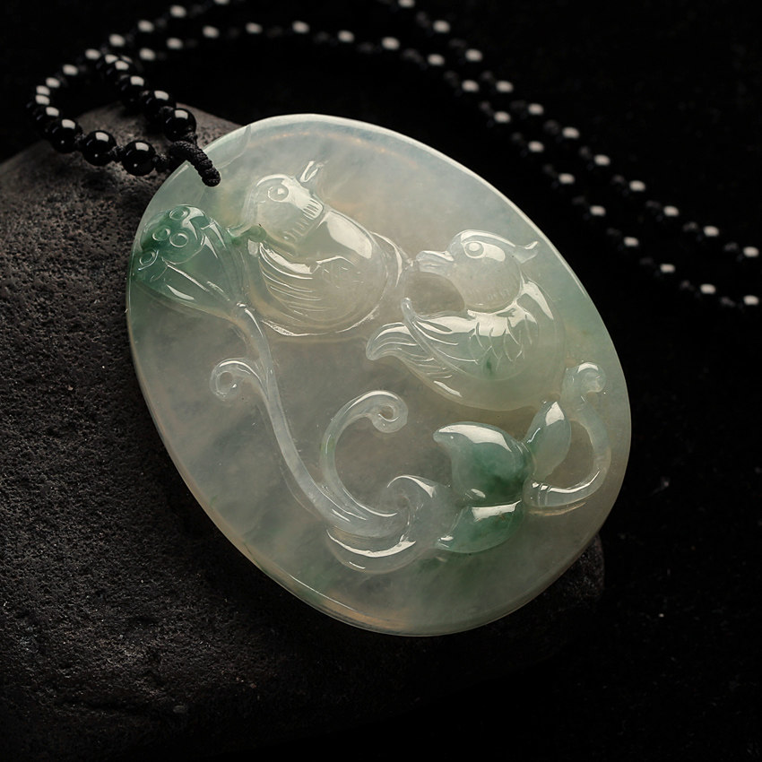 3期 冰糯种飘绿鸳鸯戏水玉牌翡翠挂件玉吊坠36.05g 含珠链重 1262