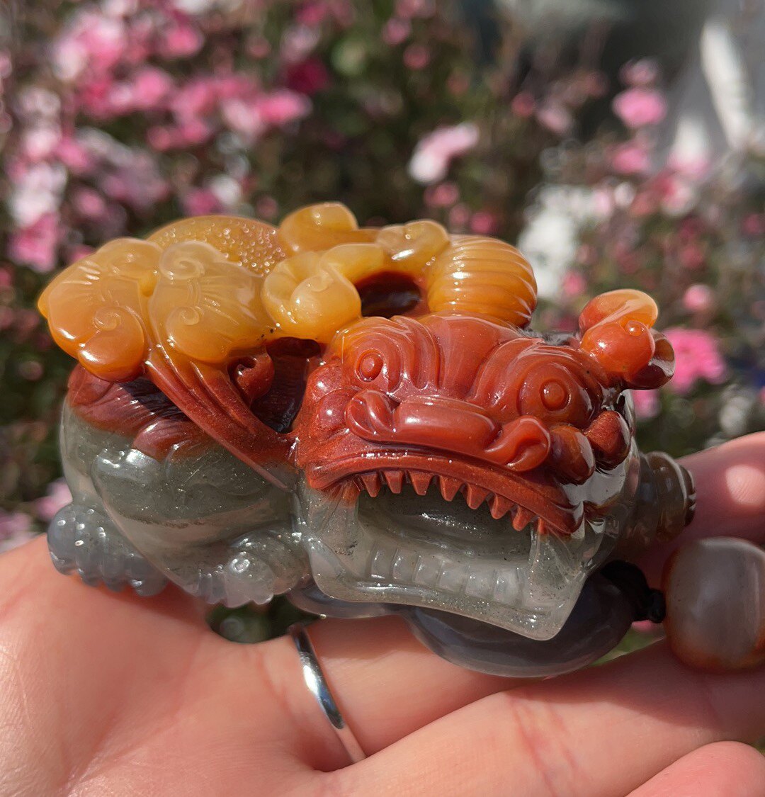 一折黄龙玉貔貅金沙