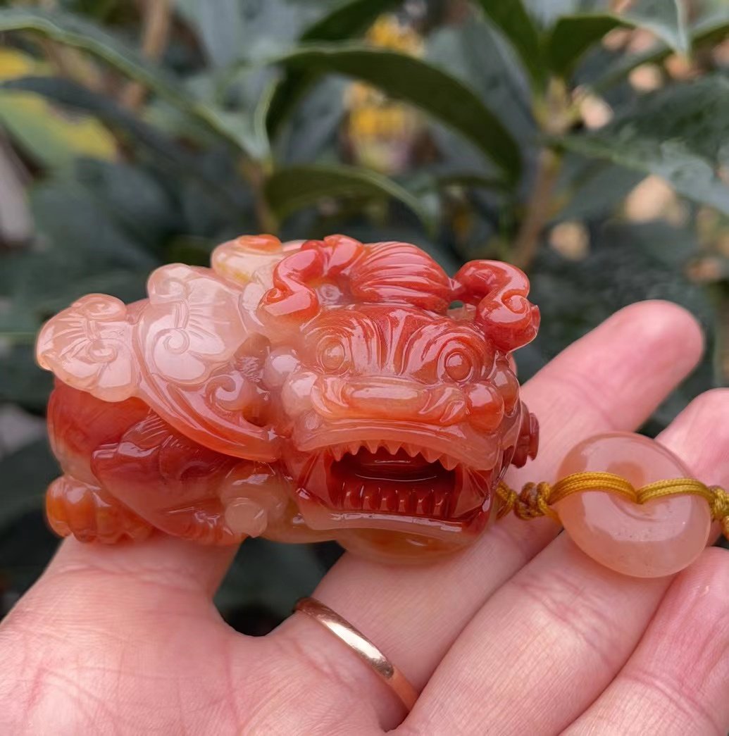 杨玉家云南天然黄龙玉阴阳眼脚金沙精雕霸王貔貅手玩件证书包邮新