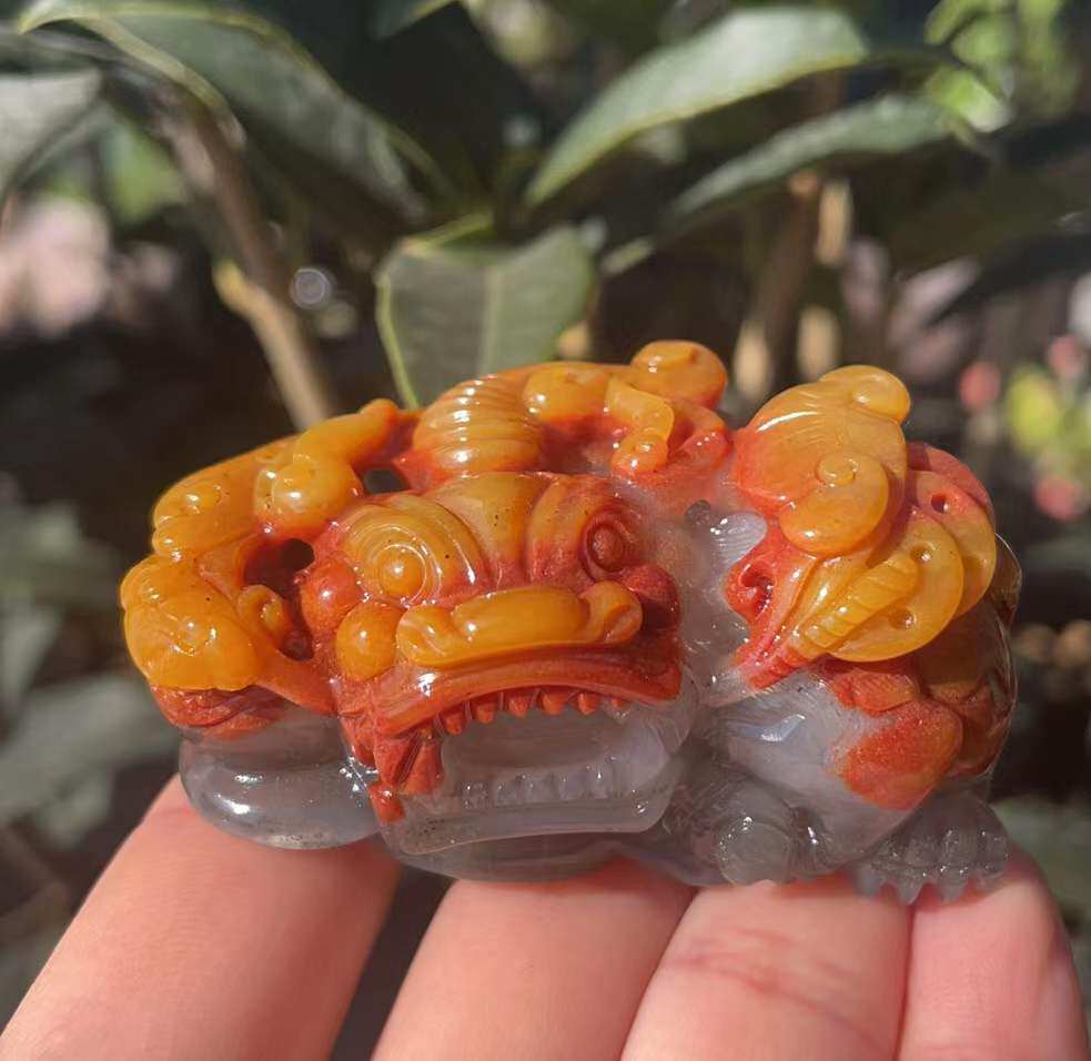 一折黄龙玉貔貅金沙