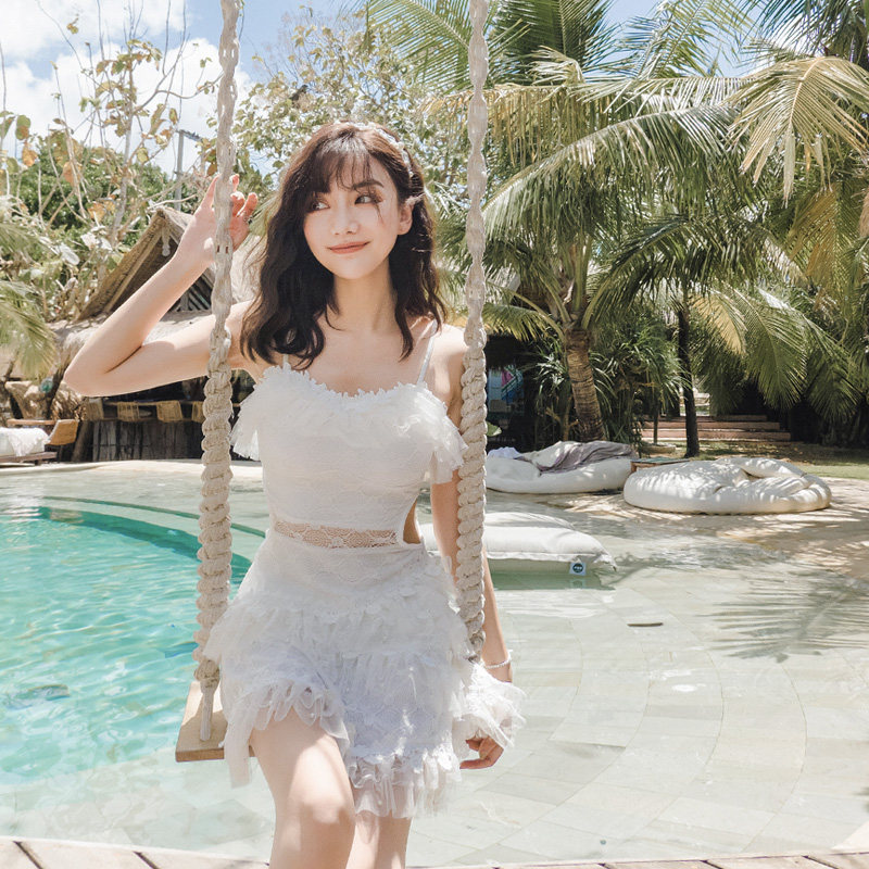 白色泳衣女性感遮肚显瘦仙女范游泳衣les泳装ins网红2020新款超仙