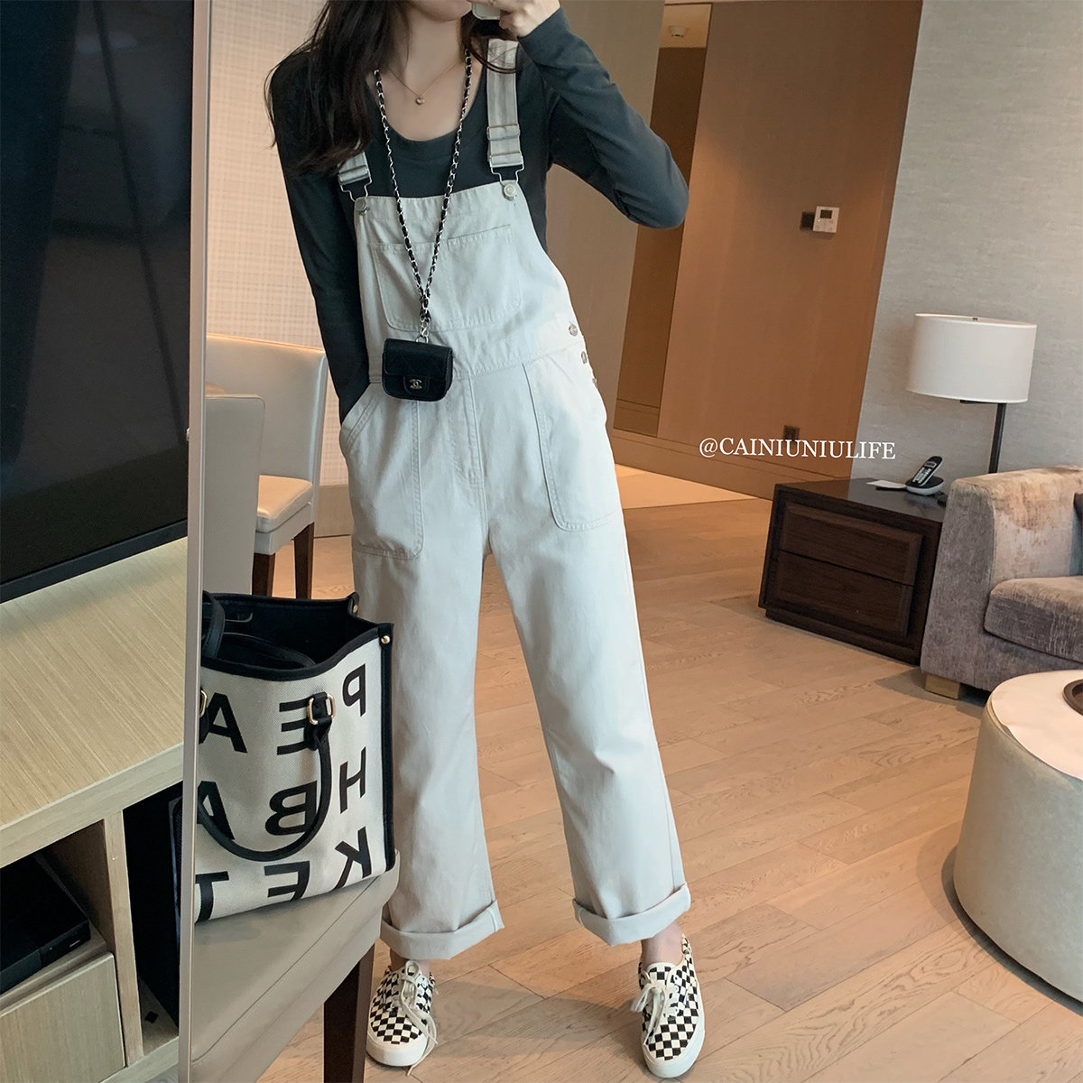 休闲宽松的背带裤