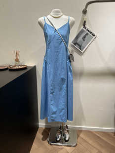 蓝色吊带裙女夏季气质显瘦中长款a字连衣裙