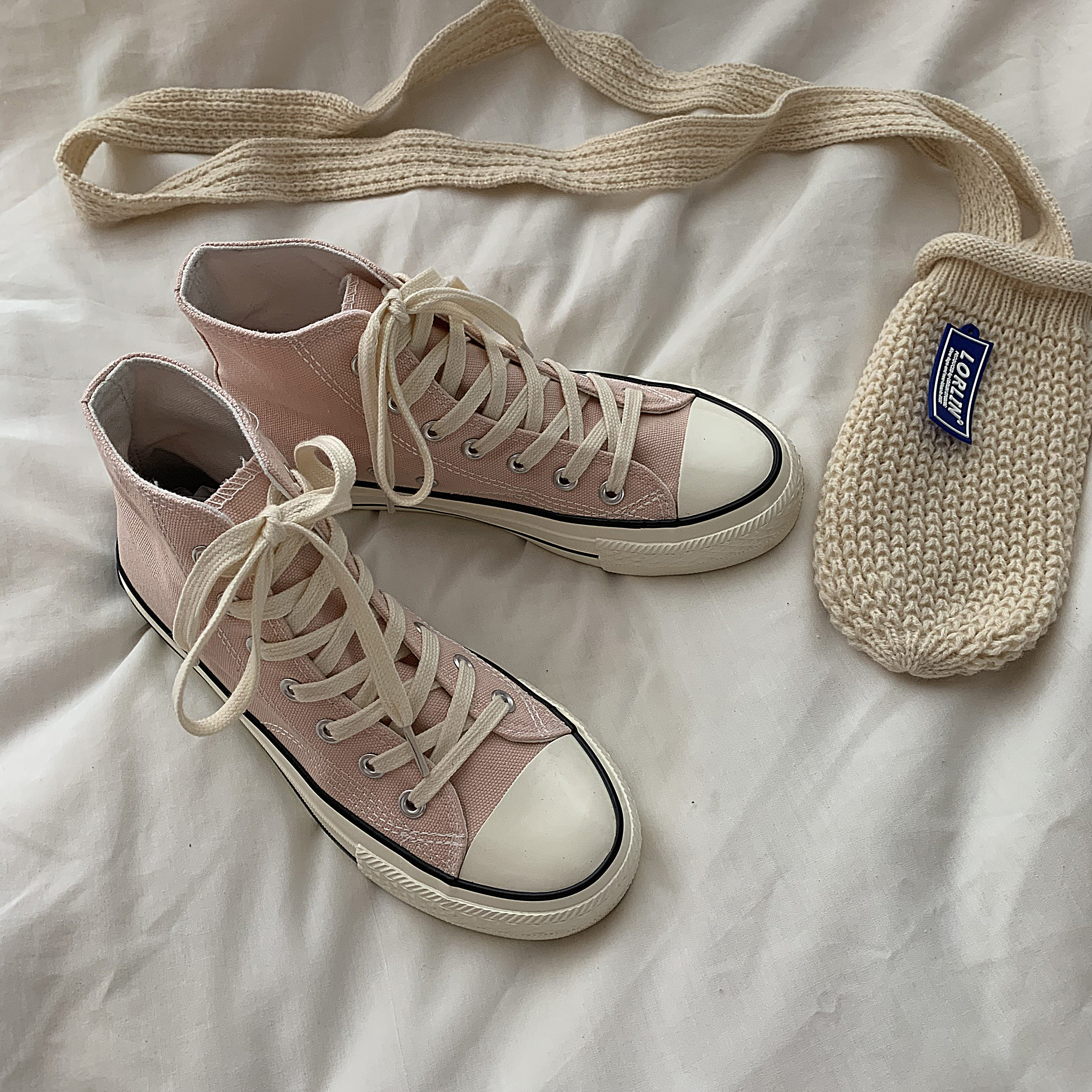 粉红色帆布鞋_黄洛林 樱花粉色高帮帆布鞋女学生韩版ulzzang百搭网红