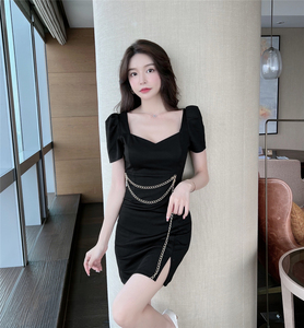 Short sleeve with exposed collarbone chain temperament and unique design feeling slim wrap hip short skirt