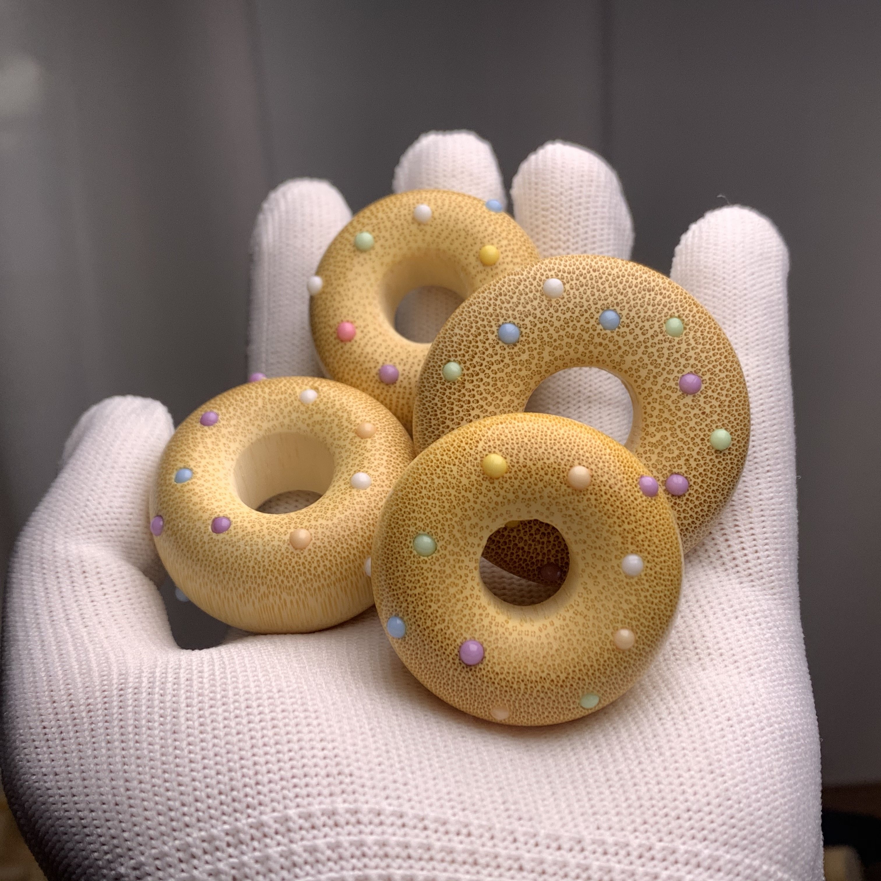 00淘宝新品向暖老料实心玉竹龙血金丝竹面包圈墩子文玩配饰吊坠平安扣