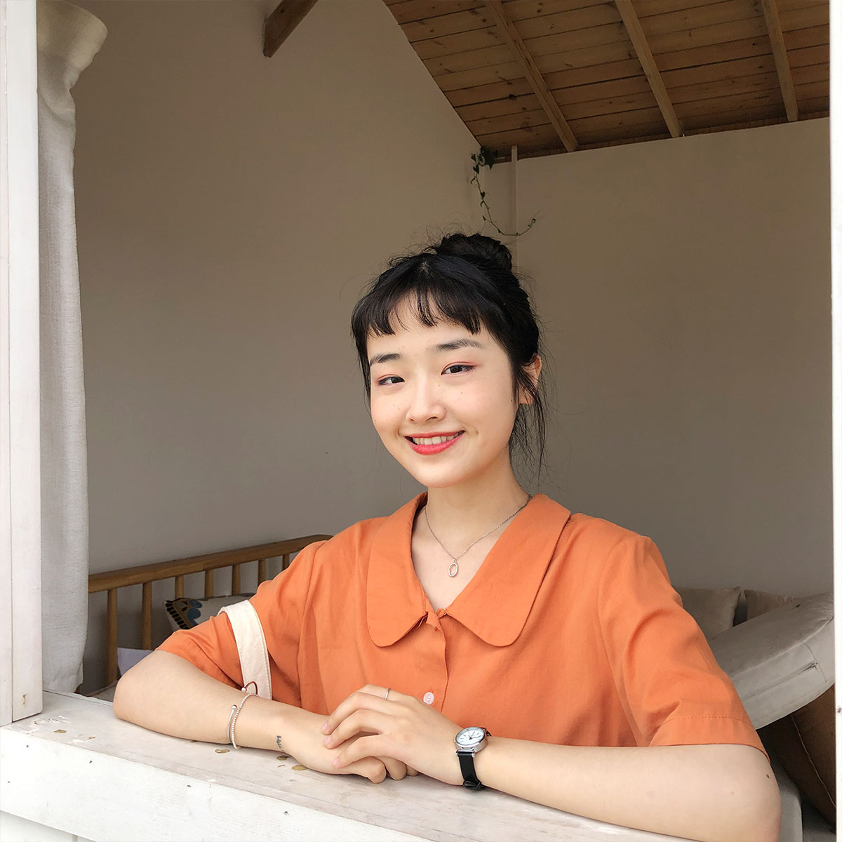 陆小团团 简约气质百搭衬衫女2019夏纯色学生显瘦翻领休闲衬衣潮在类目 女装/女士精品, 衬衫中 - 来自Buy2taobao.com提供专业的淘宝代购服务
