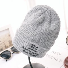 毛线帽子女潮韩国代购冬季韩版字母休闲百搭套头帽加厚保暖针织帽