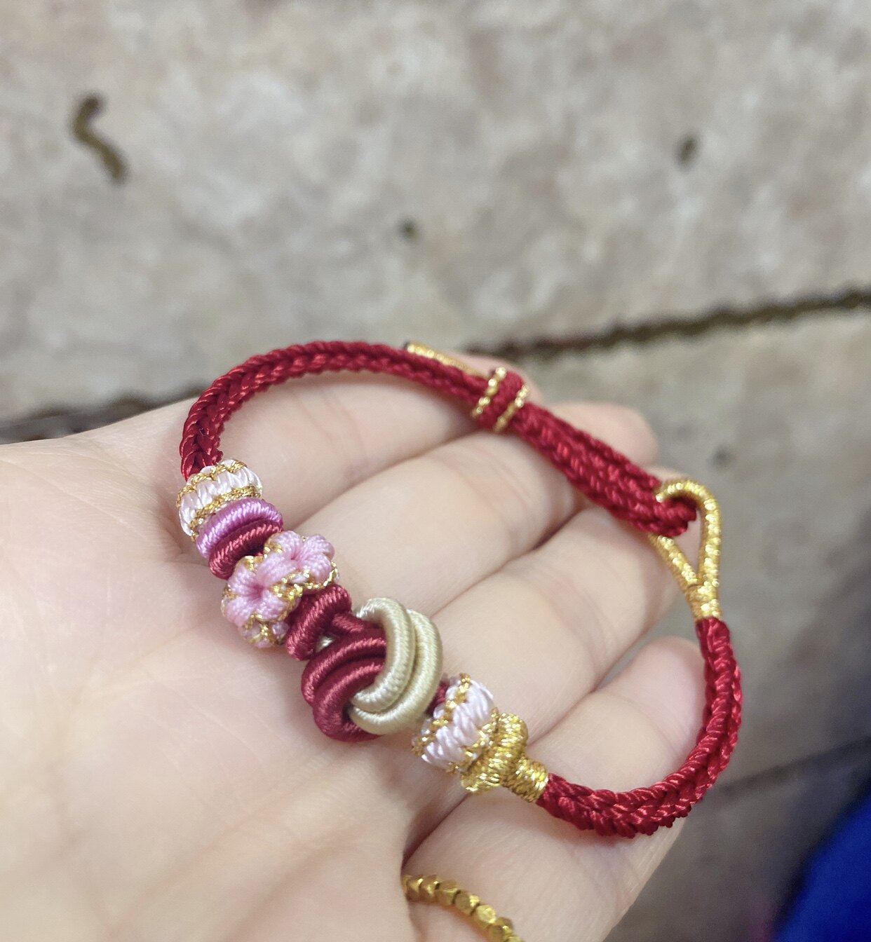 本命年红绳桃花结成品八股手工编绳酒红色酒窝结可穿黄金银配件
