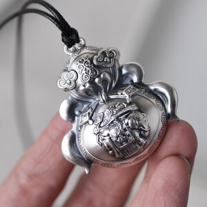 大象银饰吊坠图片