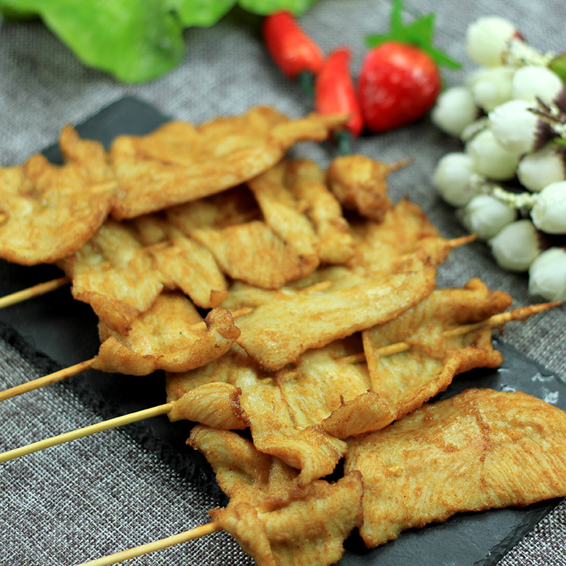 油炸咖喱味里脊肉串鸡肉串串手抓饼里