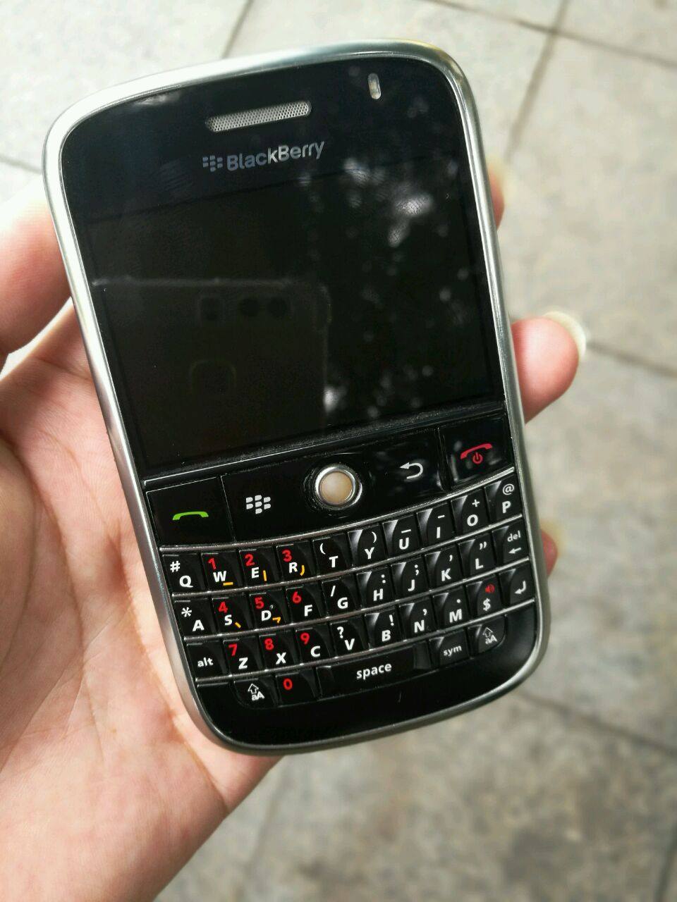 黑莓手机9000