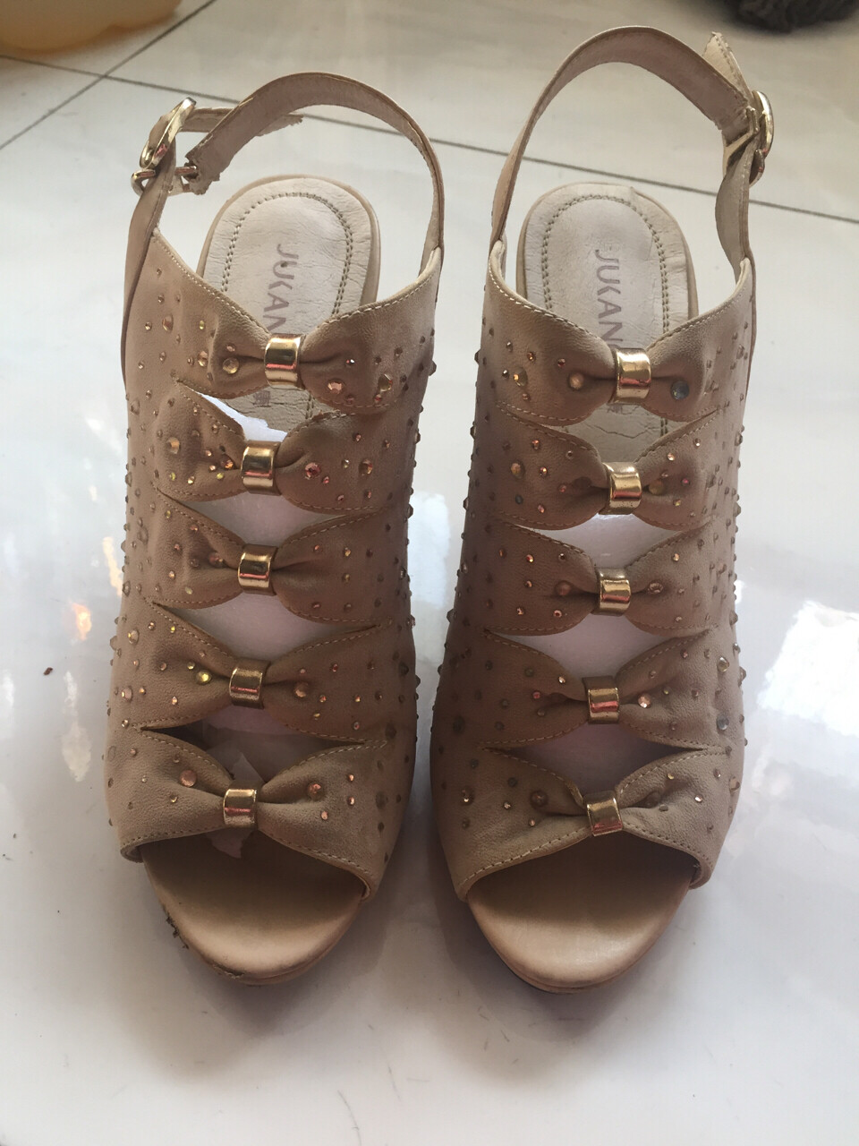 【夏季女款凉鞋】_二手_转让_回收 – 闲鱼