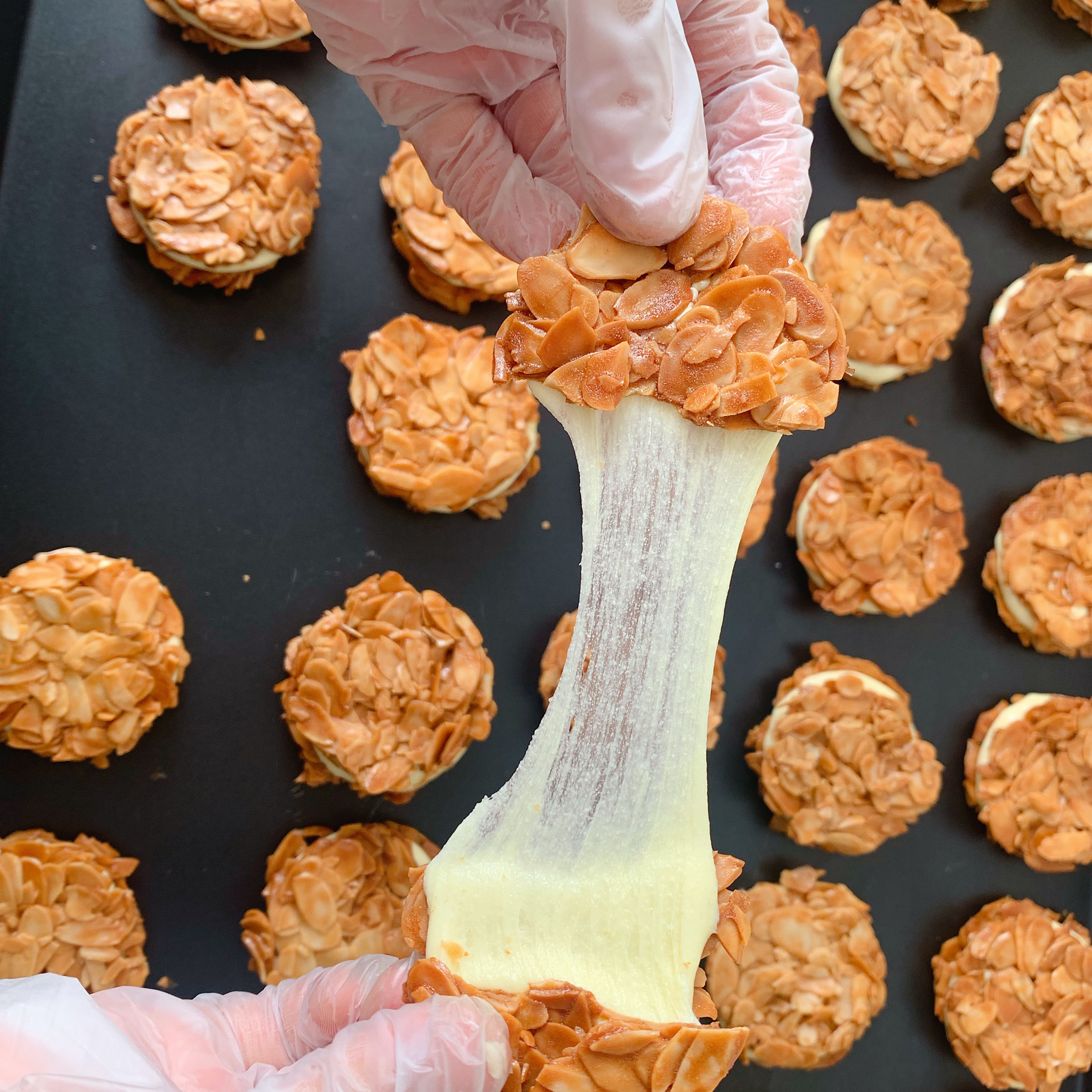 纯手工制作杏仁牛轧酥无添加零食网红点心杏仁牛扎糖糕点200g