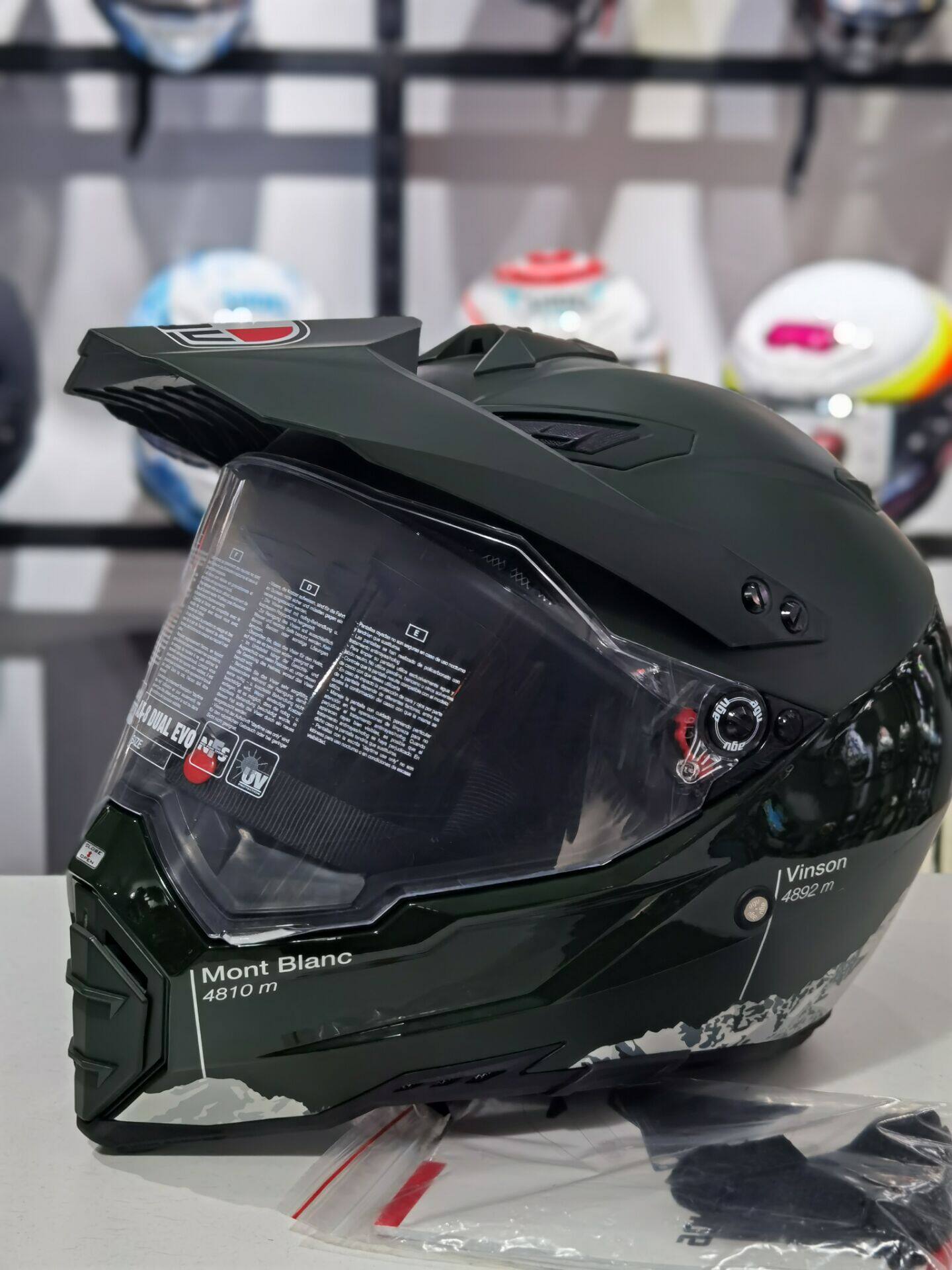 意大利agv摩托车头盔轻量级碳纤维复合公路越野两用拉力盔agv ax8