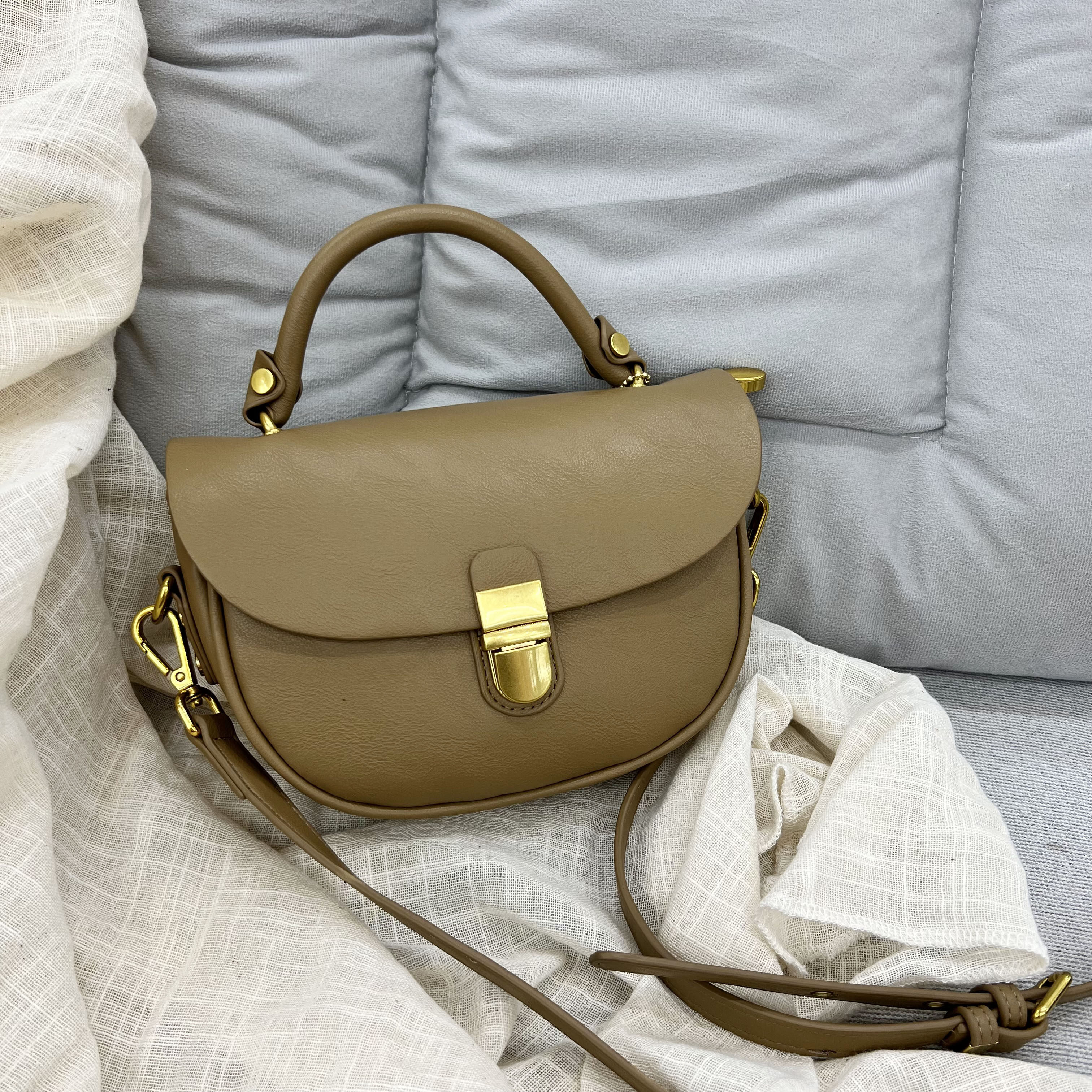 九月style时尚百搭韩版简约荔枝纹软皮半圆包单肩斜跨复古包手提