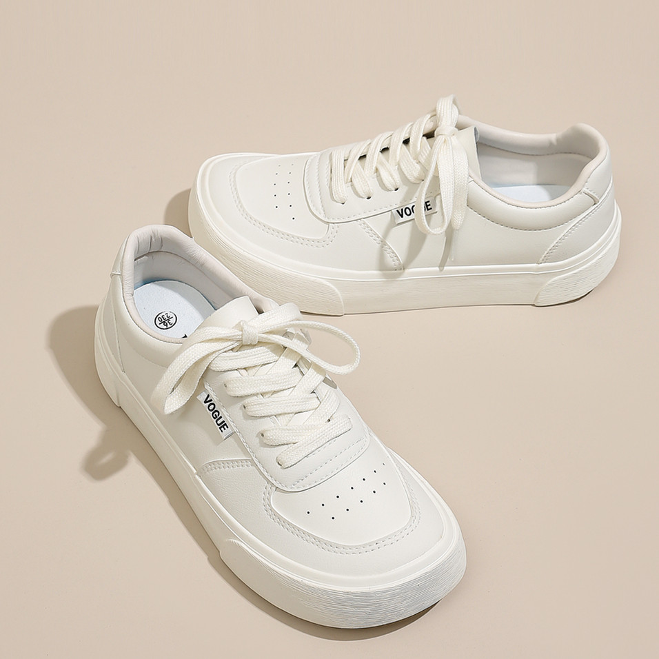 春季新款厚底百搭小白鞋女日系圆头憨憨鞋可爱休闲板鞋白色运动鞋