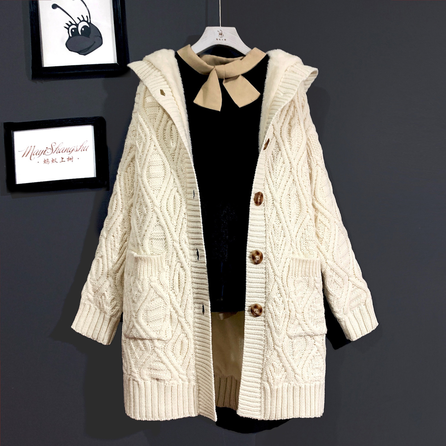 克莱因蓝手勾粗棒针翻领大毛衣外套女2022早春新款已售20新品淘宝