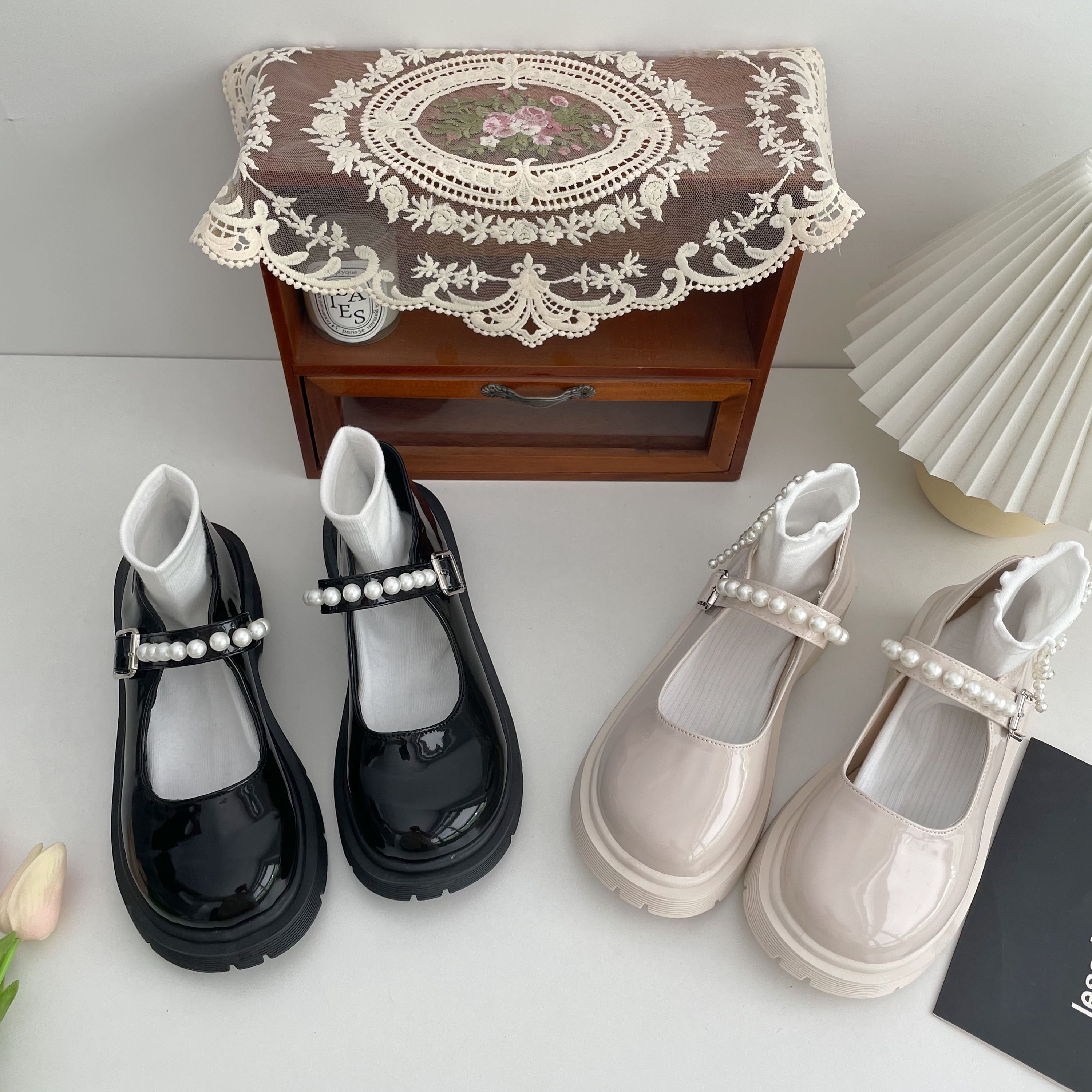白色玛丽珍鞋女中跟仙女风珍珠小皮鞋复古日系jk2022新款春夏百搭