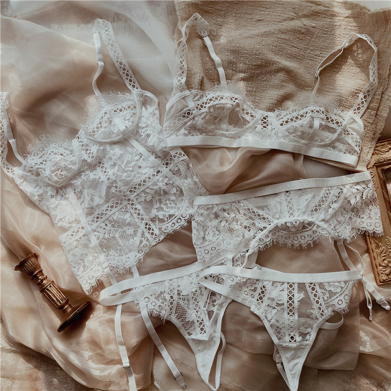 法式性感超薄蕾丝文胸透明有钢圈内衣套装大胸显小吊袜带诱惑约会